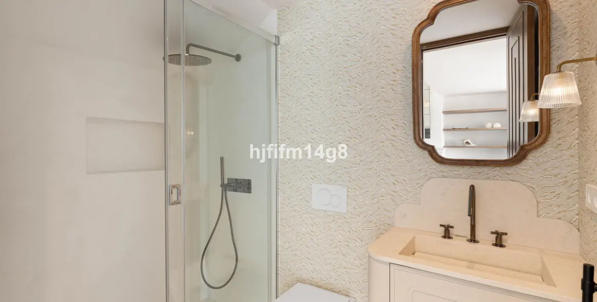 Sale of townhouse in La Colina 17