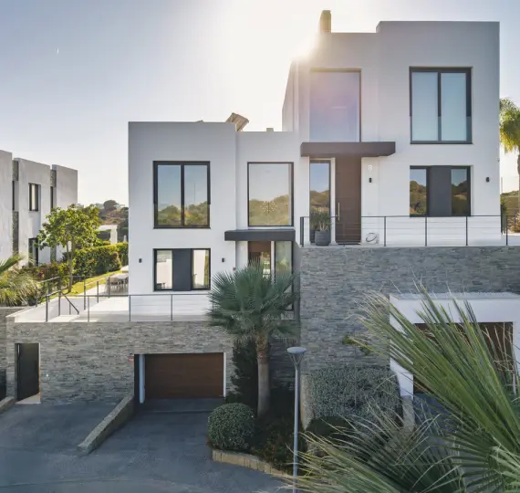 Продажа дома на две семьи в Cabopino