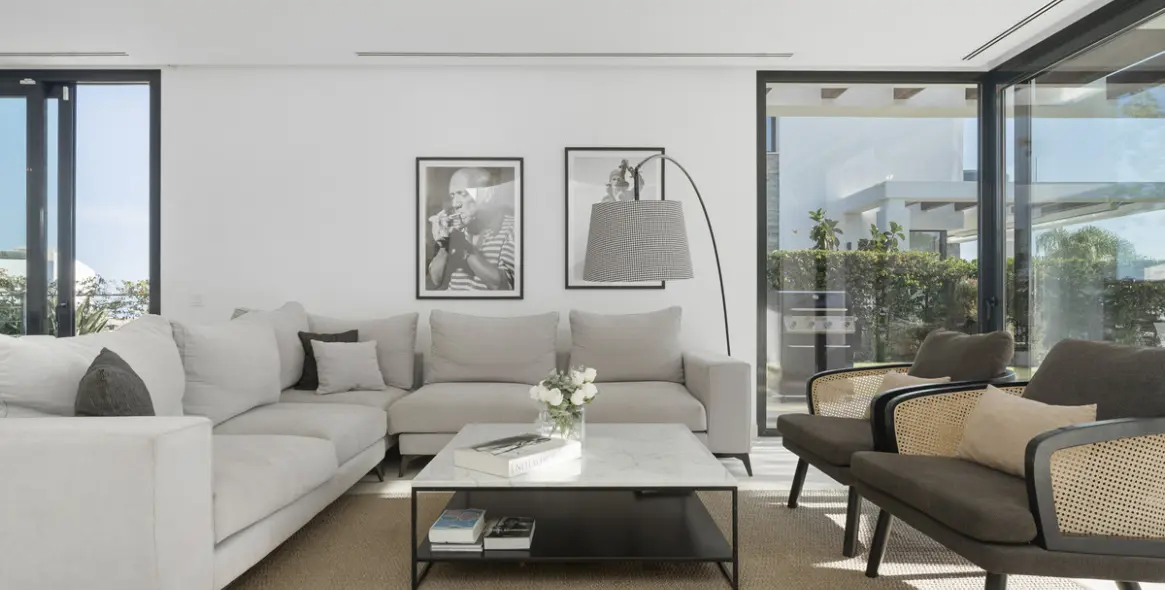 Продажа дома на две семьи в Cabopino 7