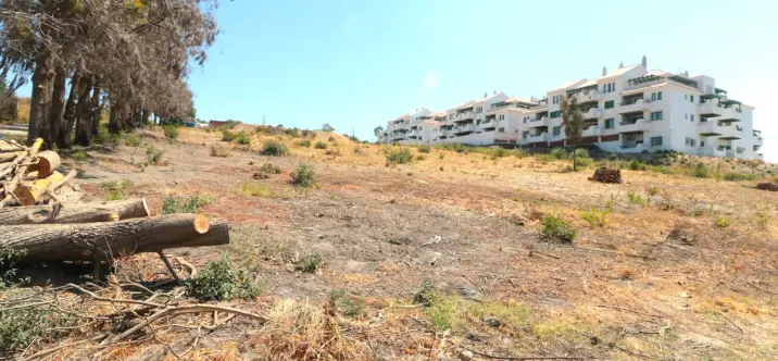 Parcela residencial R4114876 4