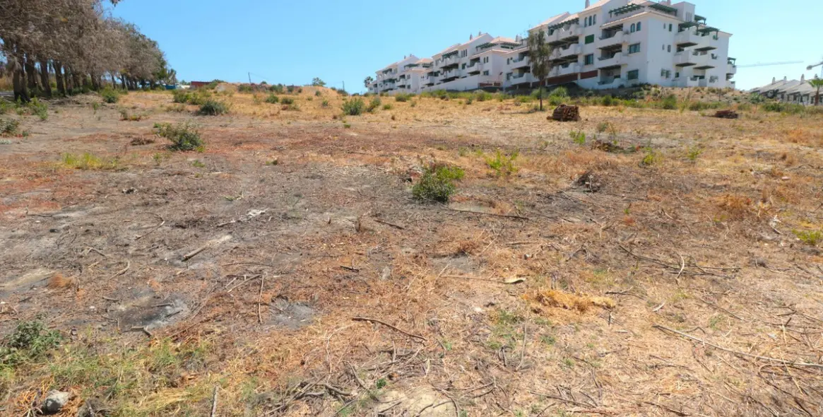 Продажа  жилого участка в Manilva (район Manilva) 6