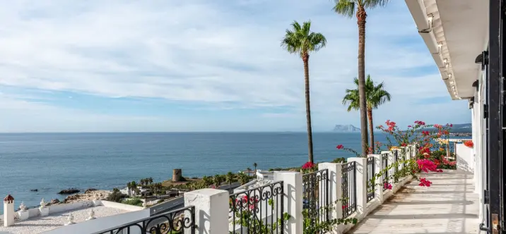 Sale of detached villa in Manilva 2