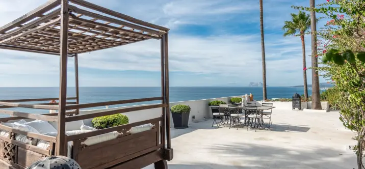 Sale of detached villa in Manilva 4