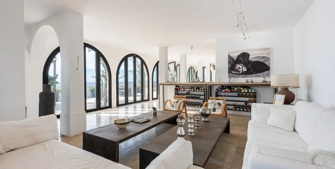 Продажа  отдельно стоящей виллы в Manilva 8