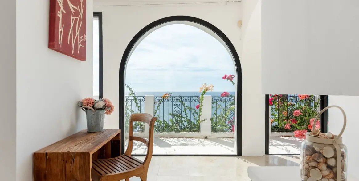 Продажа  отдельно стоящей виллы в Manilva 12