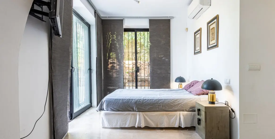 Продажа  отдельно стоящей виллы в Manilva 22