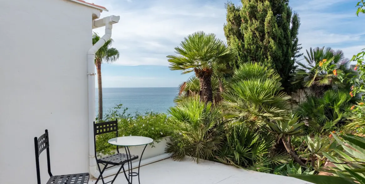 Продажа  отдельно стоящей виллы в Manilva 24