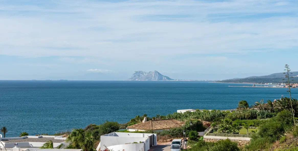 Продажа  отдельно стоящей виллы в Manilva 29