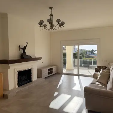 Sale of detached villa in Estepona