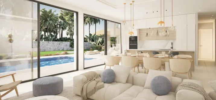 Sale of detached villa in Estepona 1