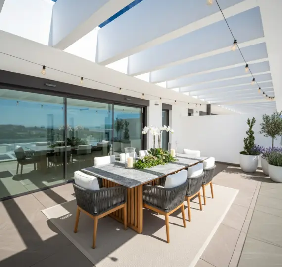 Продажа двухуровневого пентхауса в Marbella