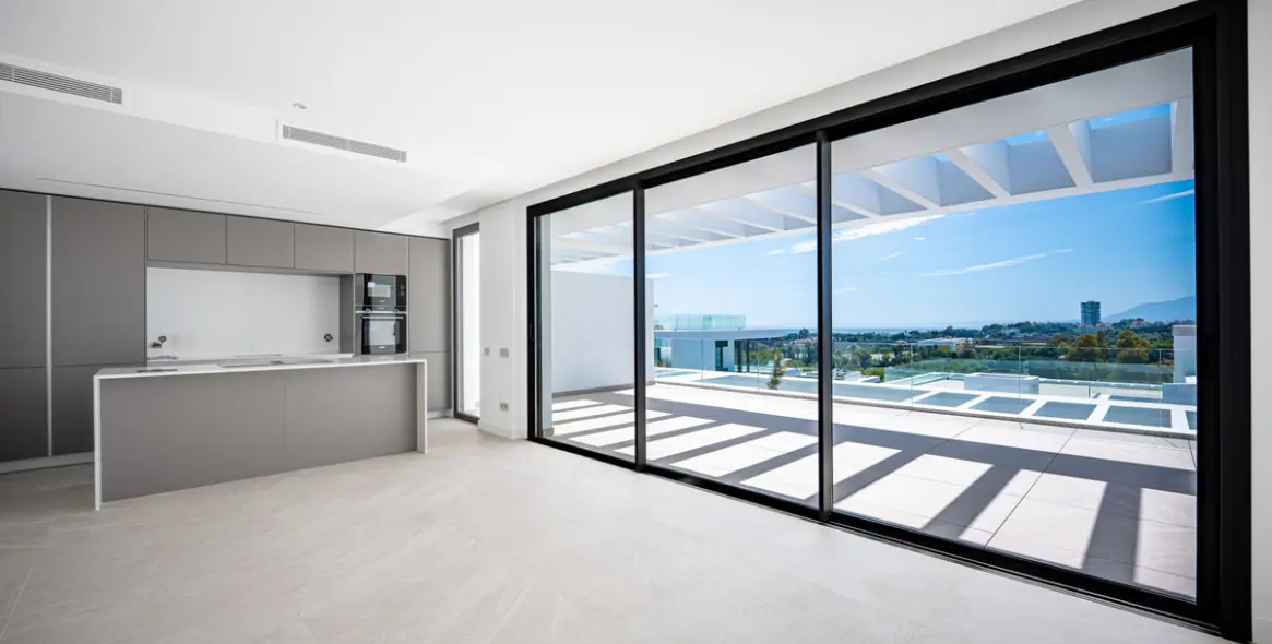 Sale of penthouse duplex in Marbella 12