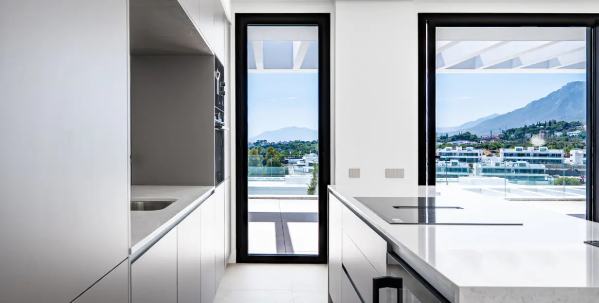 Sale of penthouse duplex in Marbella 14