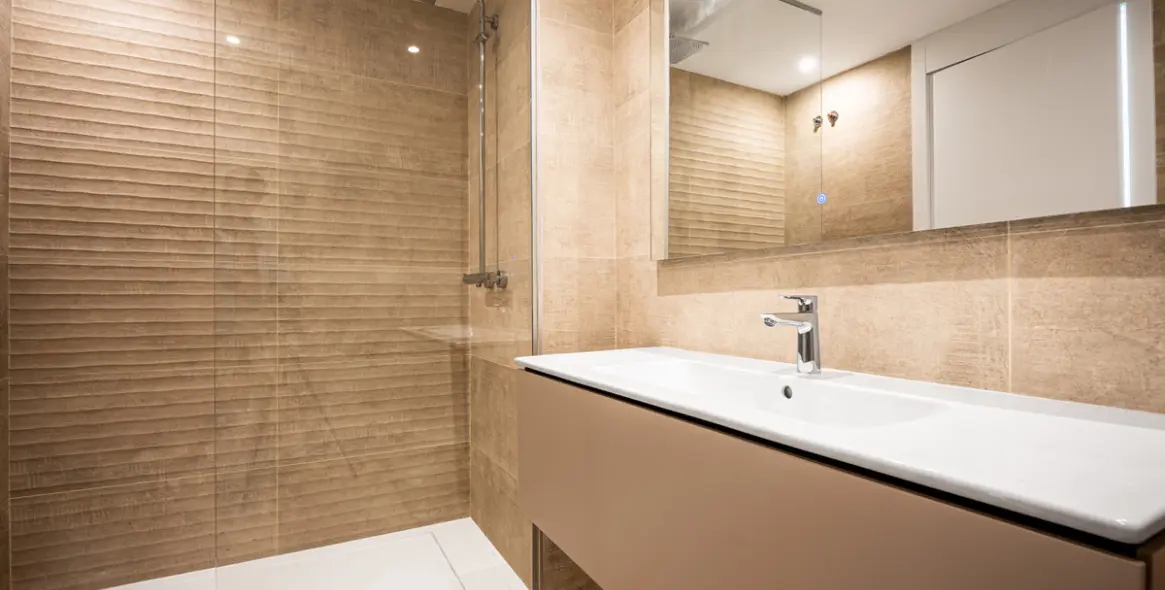 Sale of penthouse duplex in Marbella 19