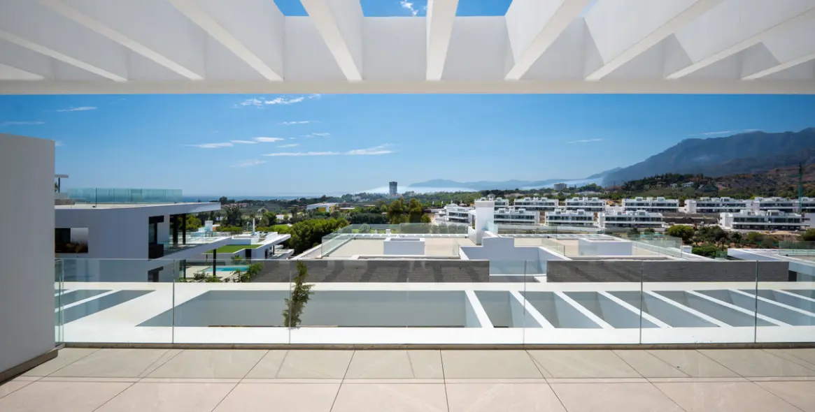 Sale of penthouse duplex in Marbella 27