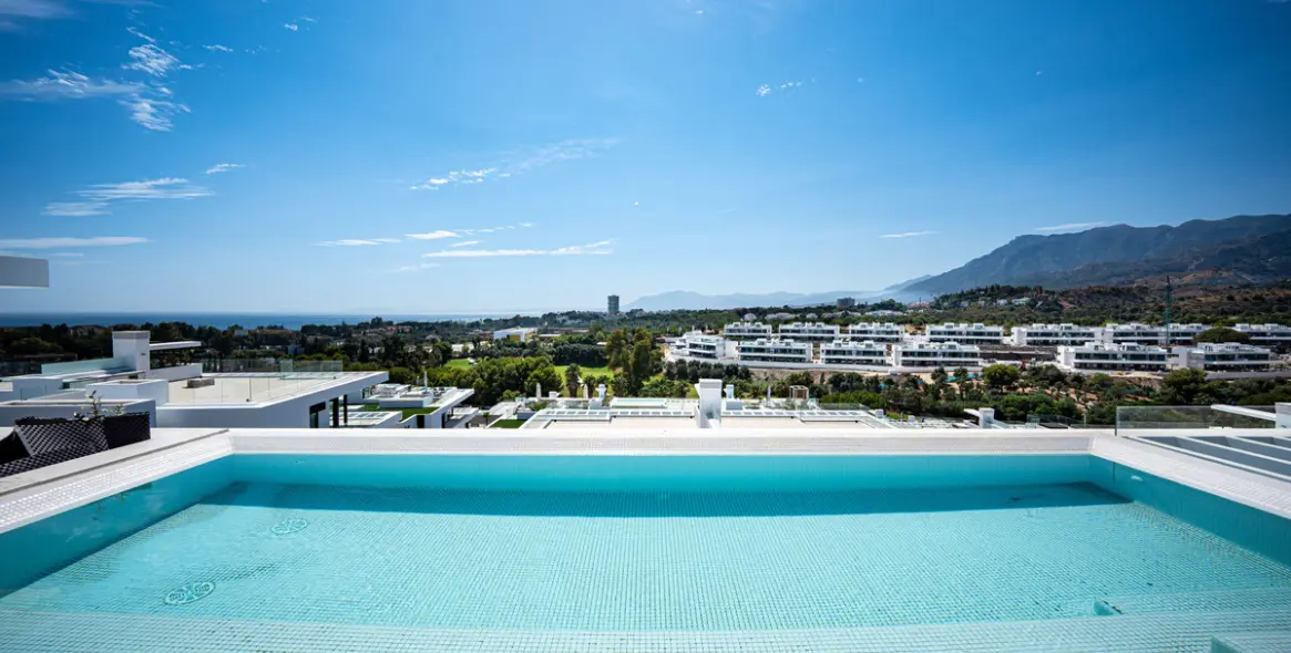 Sale of penthouse duplex in Marbella 30