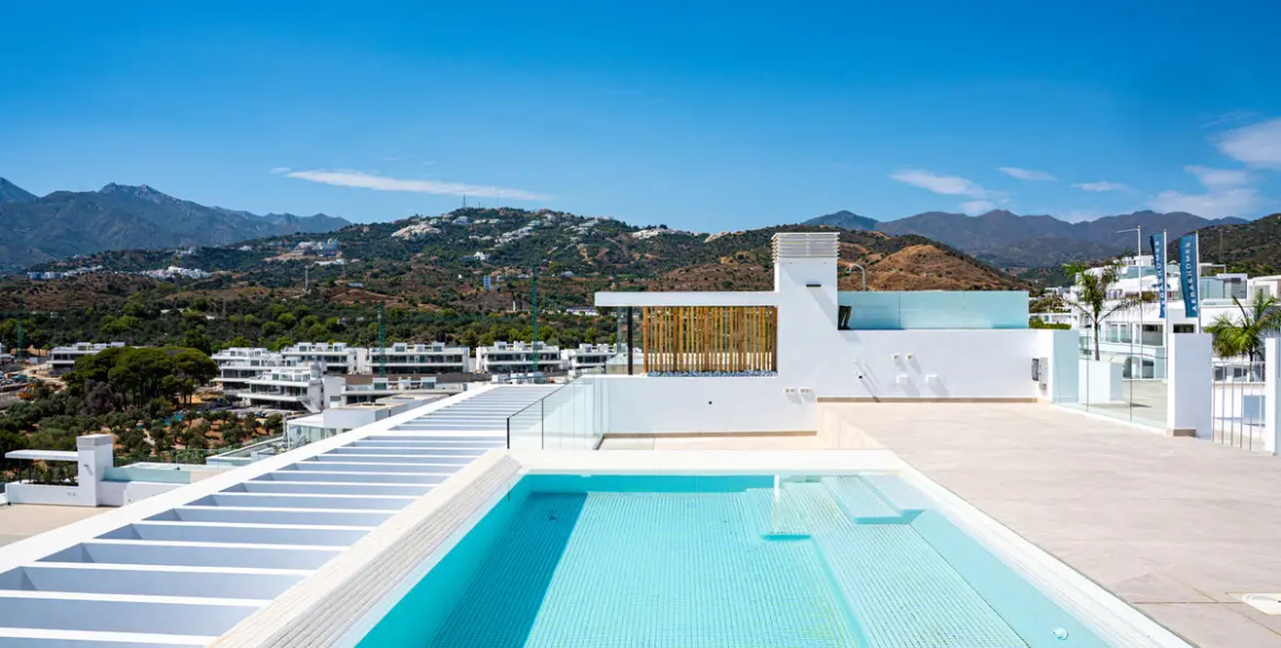 Sale of penthouse duplex in Marbella 35