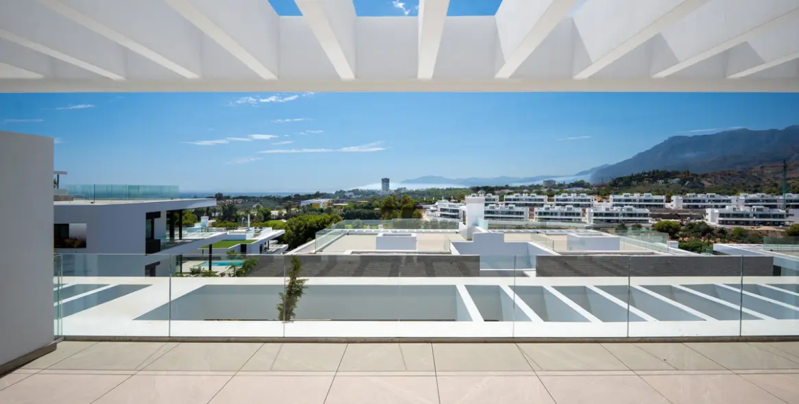 Sale of penthouse duplex in Marbella 28