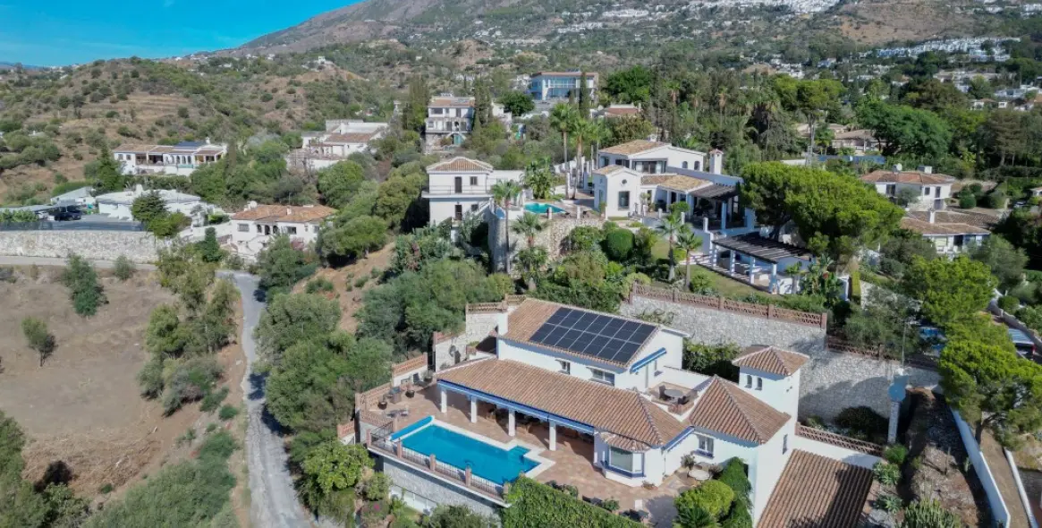 Sale of detached villa in Mijas 9