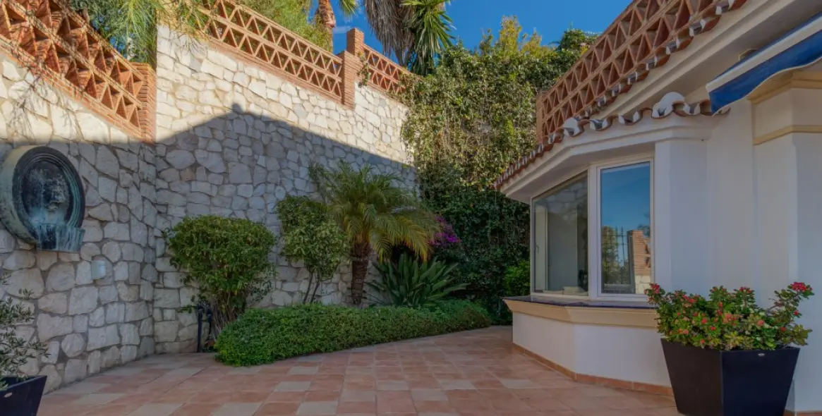 Sale of detached villa in Mijas 40