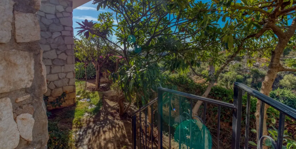 Sale of detached villa in Mijas 44