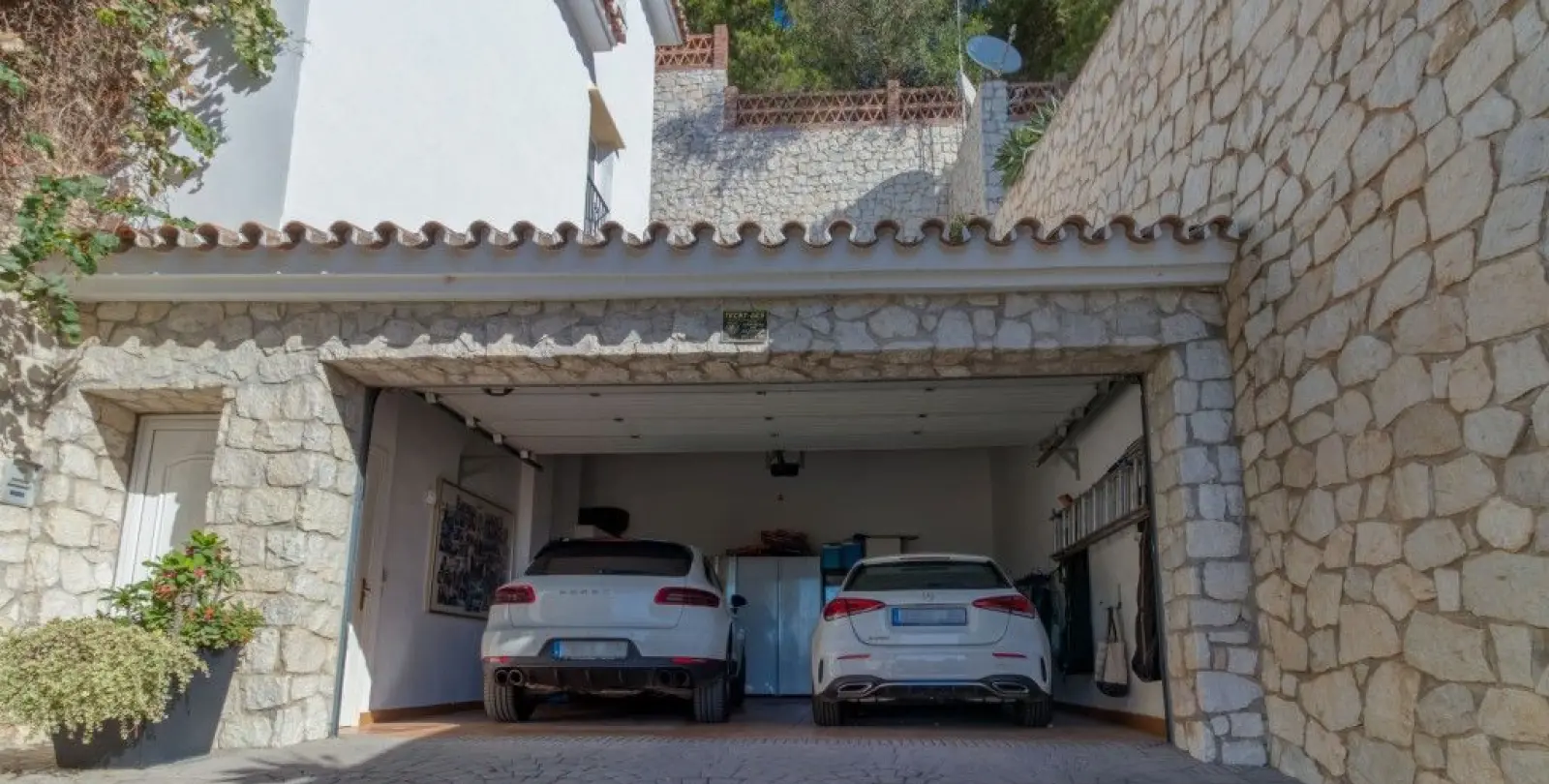 Продажа  отдельно стоящей виллы в Mijas 3