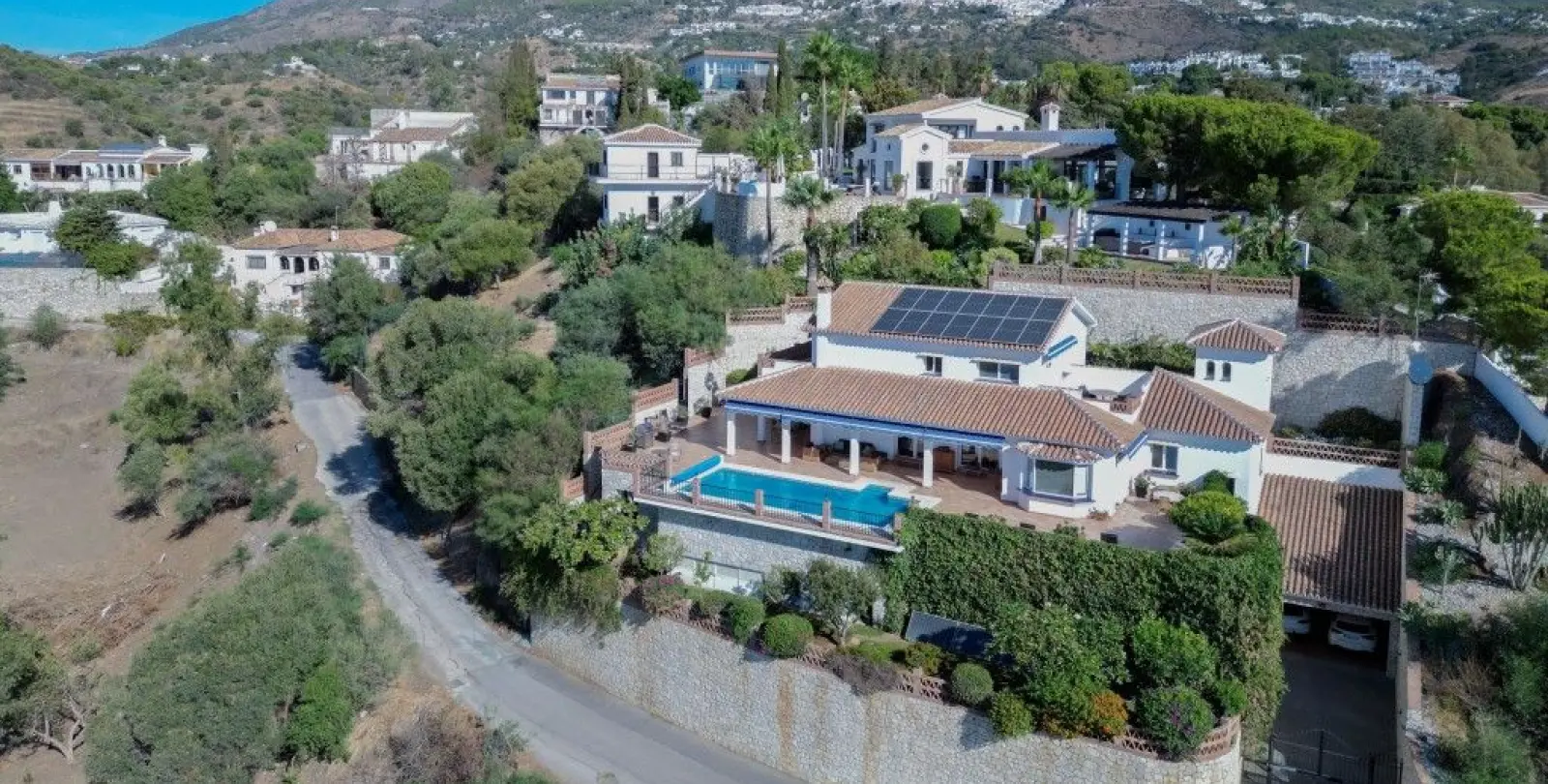 Продажа  отдельно стоящей виллы в Mijas 7