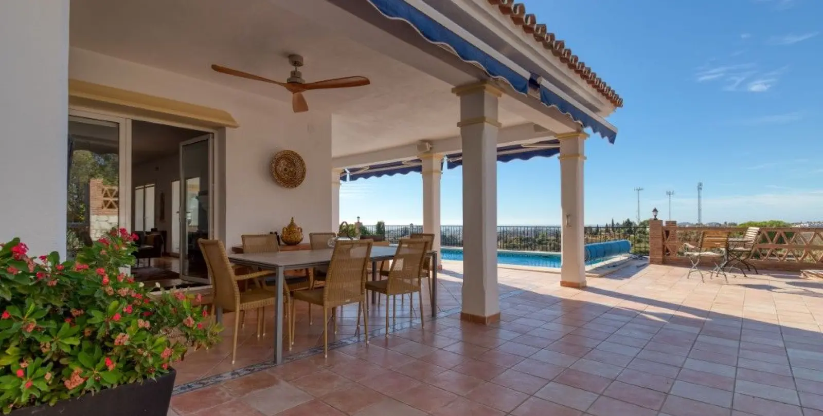 Продажа  отдельно стоящей виллы в Mijas 45