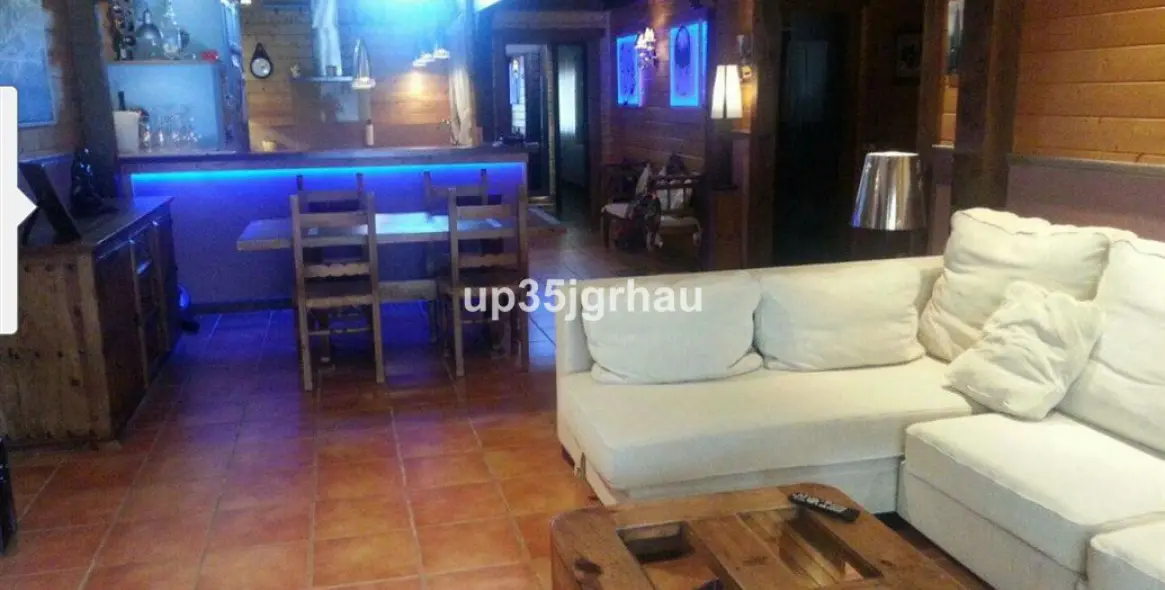 Sale of ground floor apartment in Estepona (district Estepona) 2