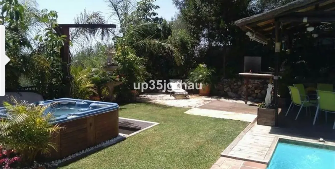 Sale of ground floor apartment in Estepona (district Estepona) 7