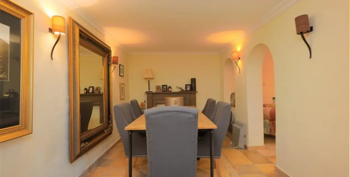 Sale of townhouse in Marbella (district Marbella) 6