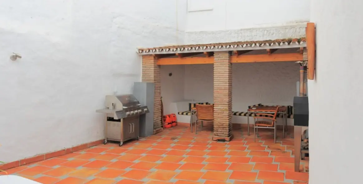 Sale of townhouse in Marbella (district Marbella) 7