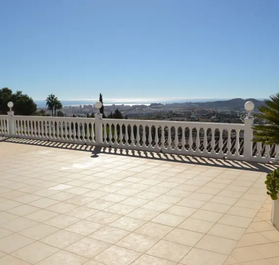 Venta de villa independiente en Sierrezuela