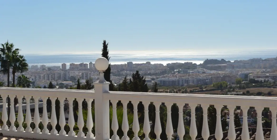 Sale of detached villa in Sierrezuela 5