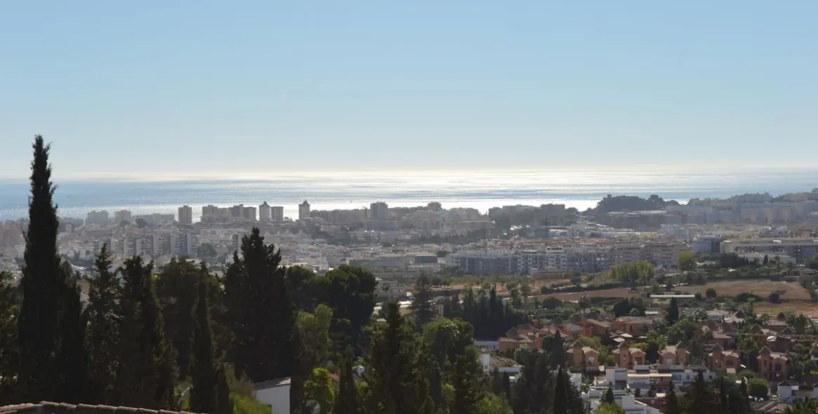 Sale of detached villa in Sierrezuela 6