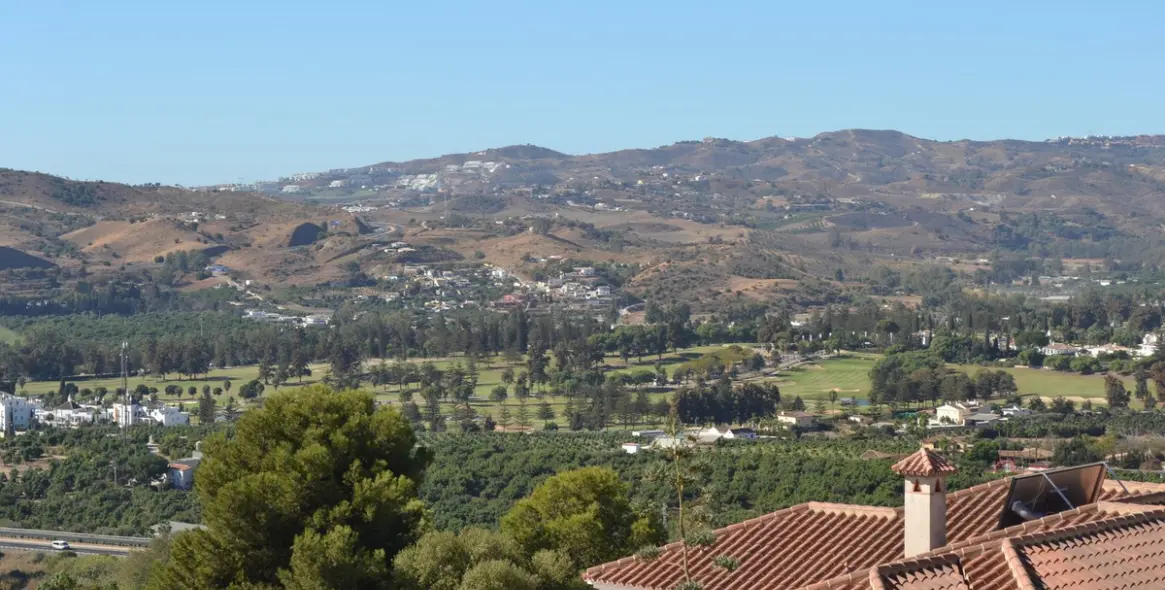 Sale of detached villa in Sierrezuela 7