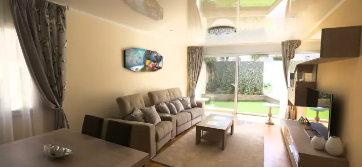 Venta de villa independiente en San Pedro de Alcántara 2