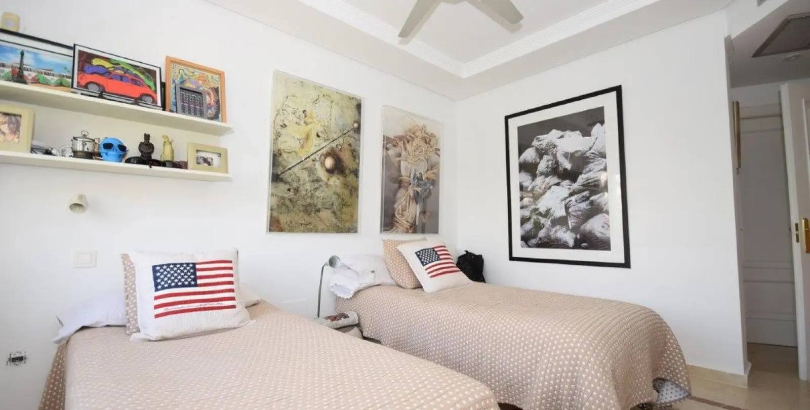 Venta de apartamento en planta media en Costalita 19