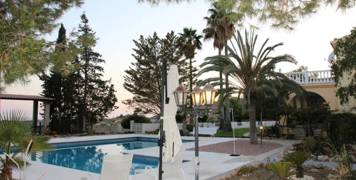 Venta de villa independiente en Costa del Sol East 6