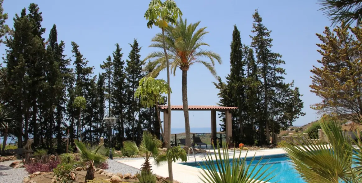 Venta de villa independiente en Costa del Sol East 9