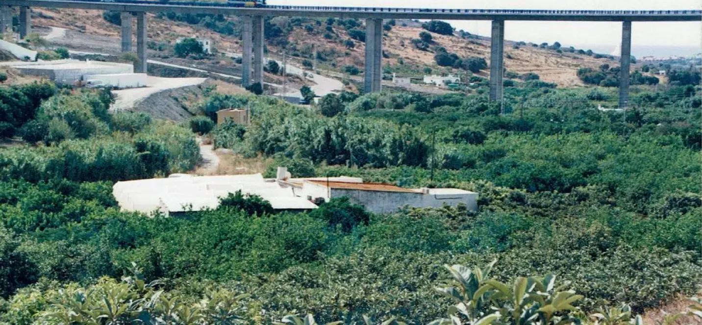 Sale of residential plot in Estepona 0