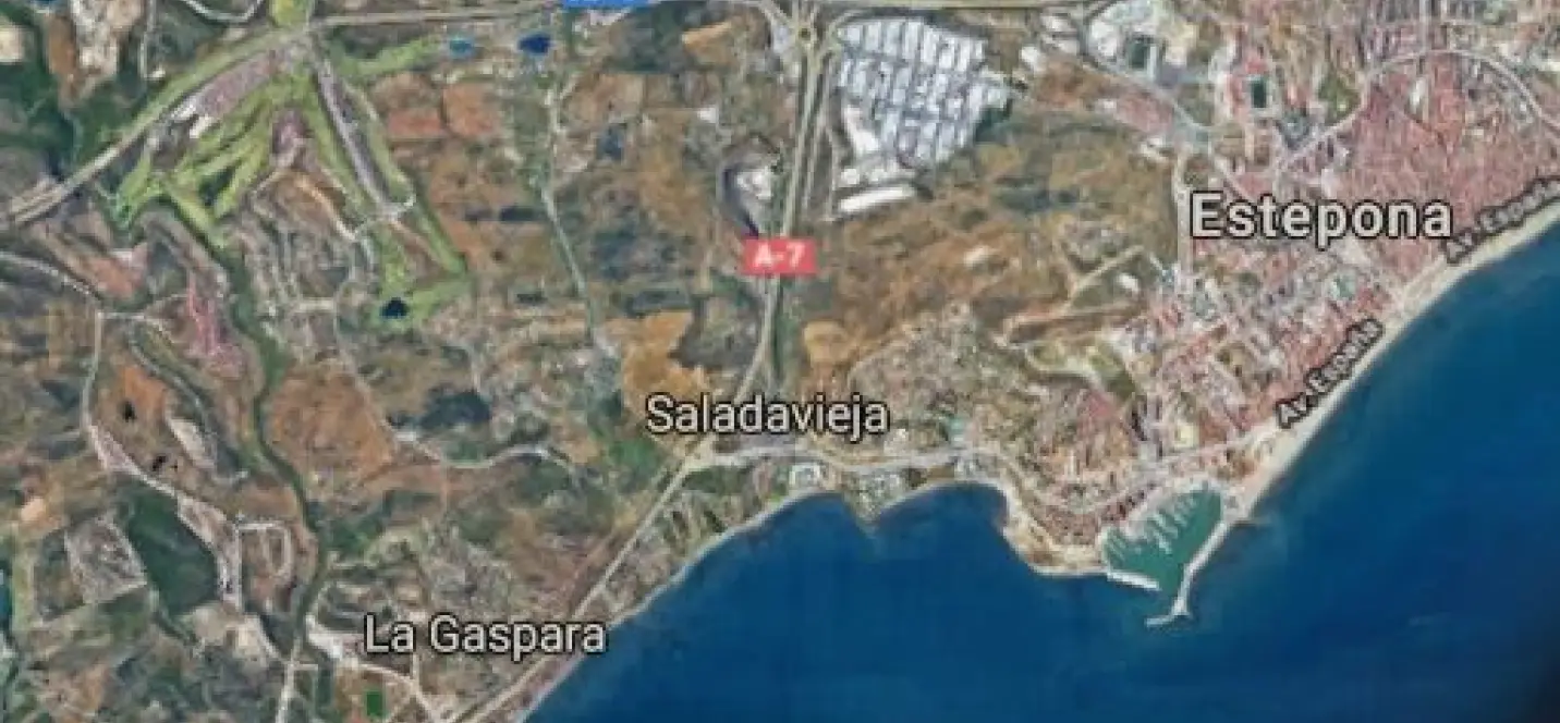 Sale of residential plot in Estepona 4