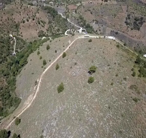 Жилой участок R3491428