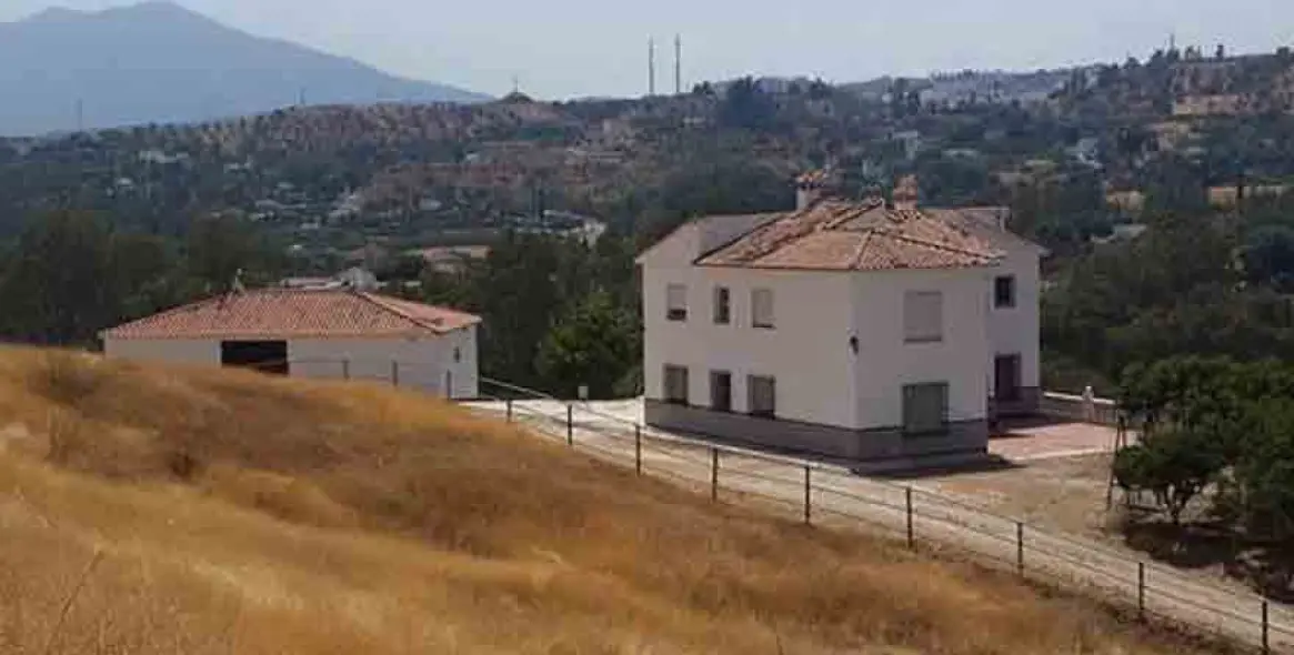 Venta de finca - cortijo en Coín 13