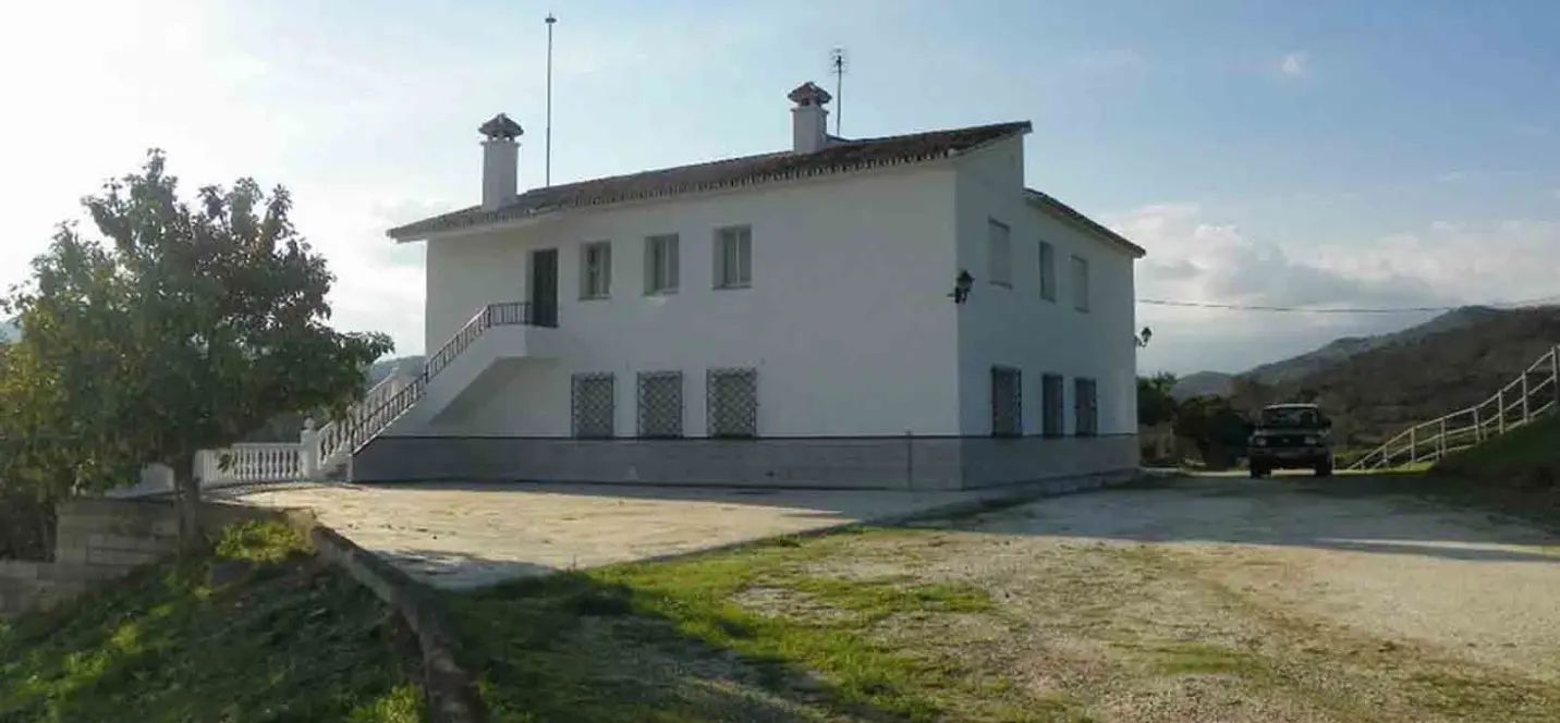 Sale of finca - cortijo in Coín 0