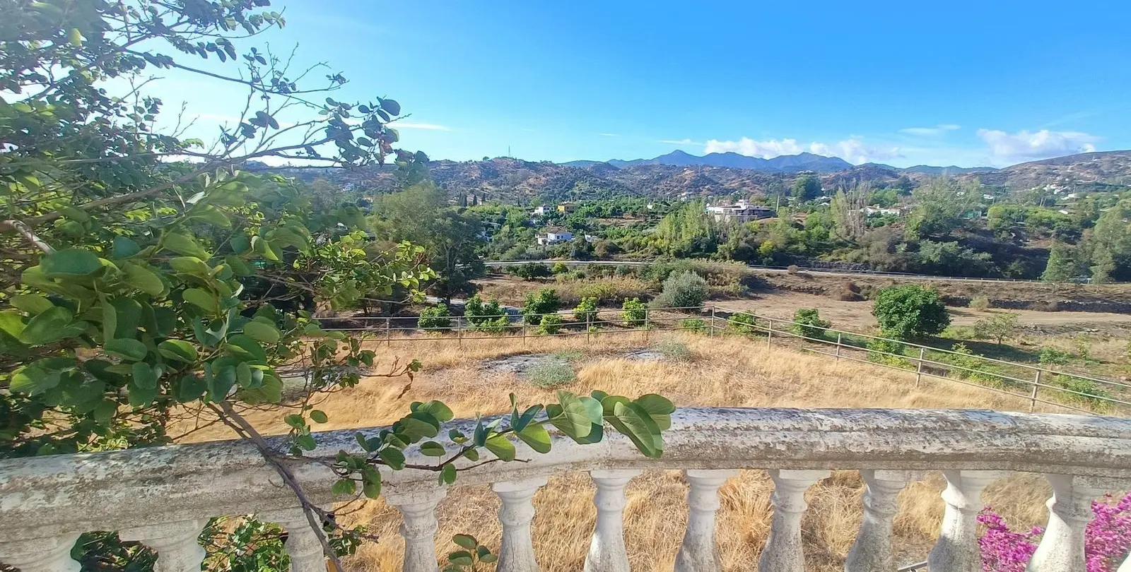 Sale of finca - cortijo in Coín 21