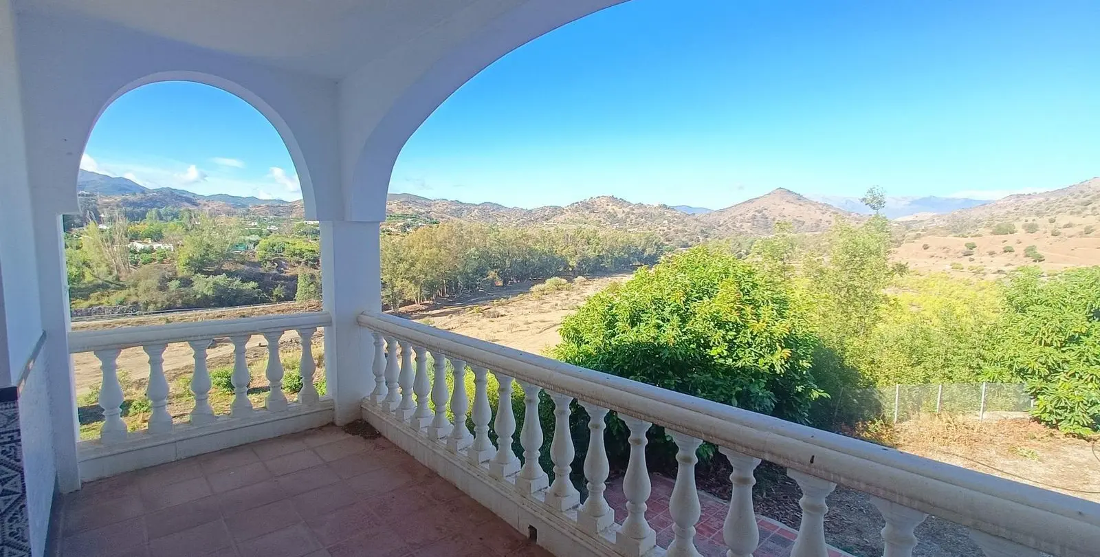 Sale of finca - cortijo in Coín 35