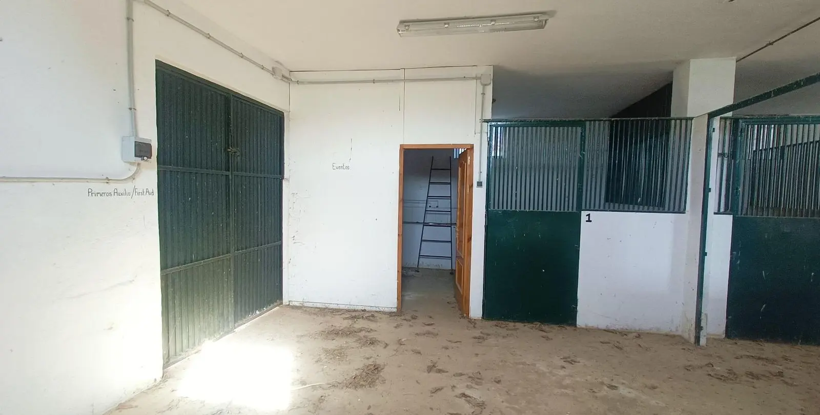 Sale of finca - cortijo in Coín 85