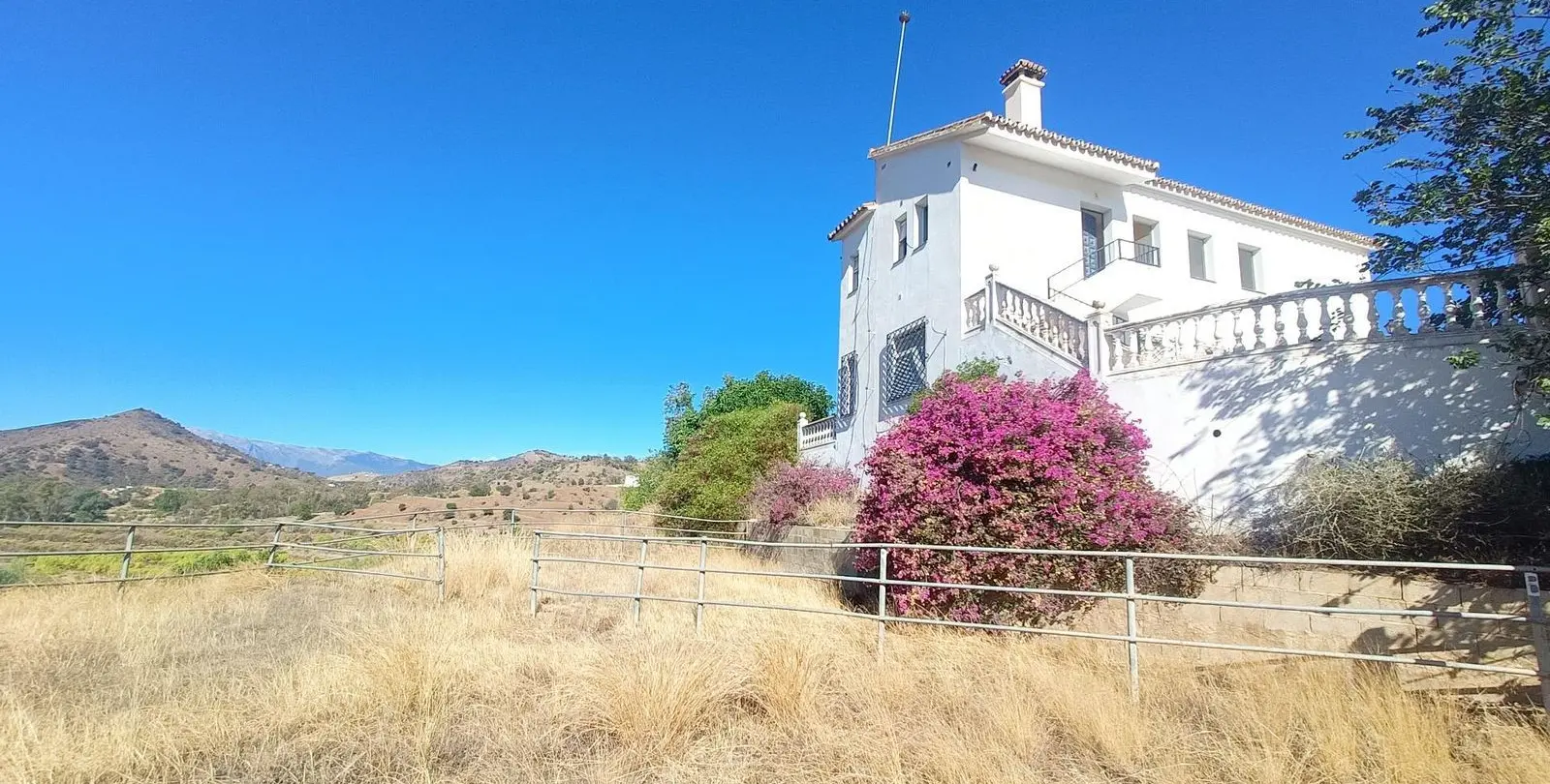 Sale of finca - cortijo in Coín 91