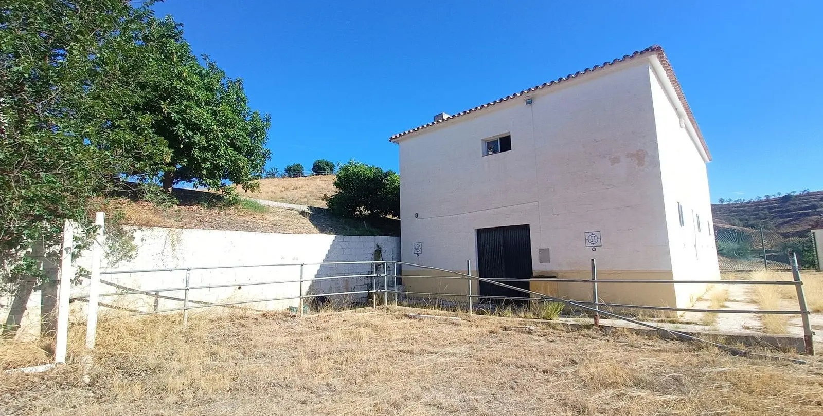 Sale of finca - cortijo in Coín 93